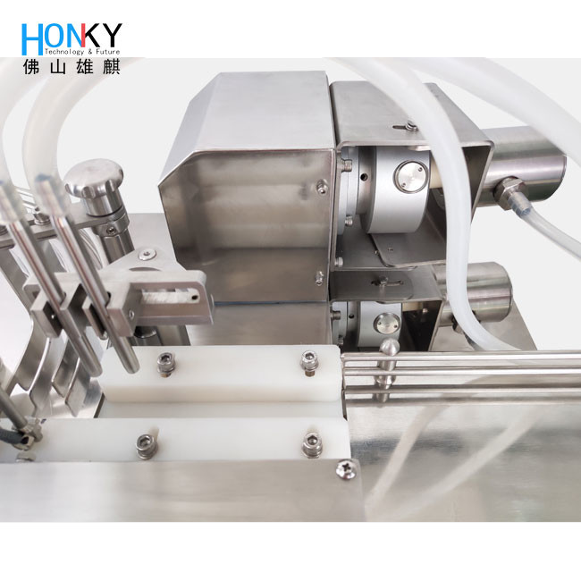 Desktop 10ml Cosmetic Liquid Dressing Vial Filling Machine With High Precision Ceramic Pump