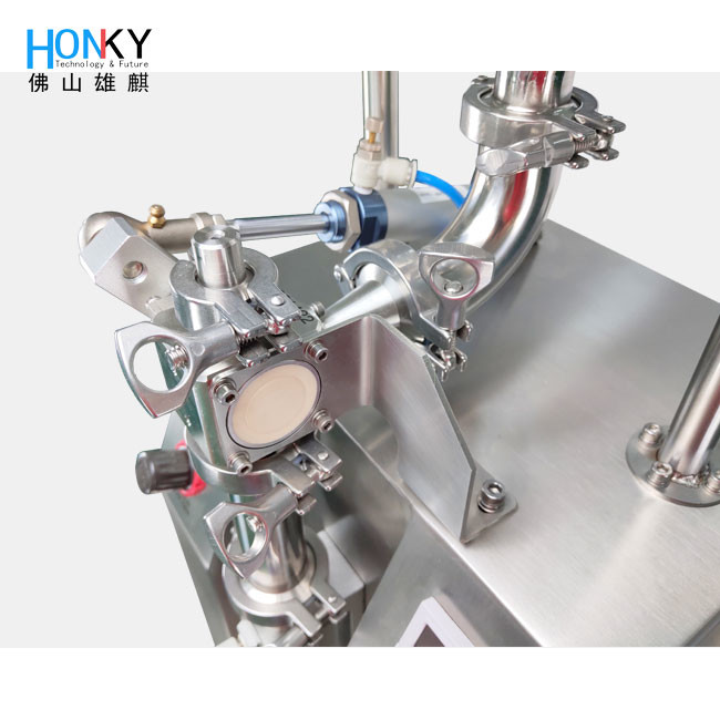 Desktop 5ml Syringe Tube Filling Machine With High Precison Ceramic Piston Pump For HA Gel Filling